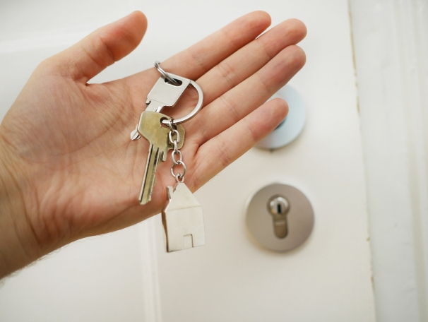 https://DeniseH.StopRentingStartOwning.org